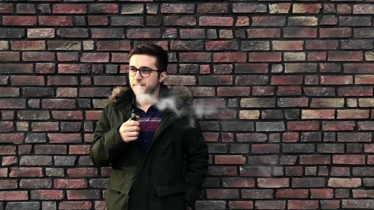 xoilac1 exposes the hidden risks of e-cigarettes and offers safer alternatives for users