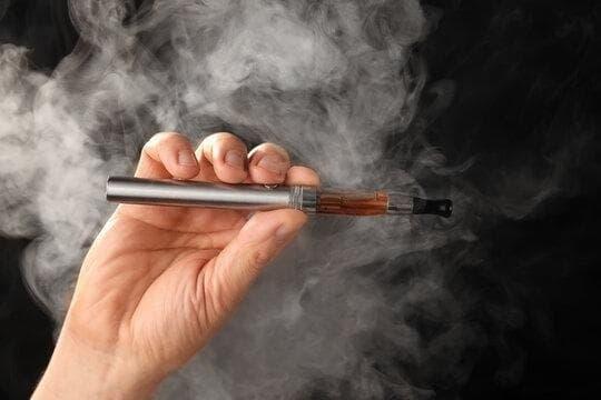 IBVape Shop travel guide — can i bring e-cigarettes on a plane and how to pack batteries safely