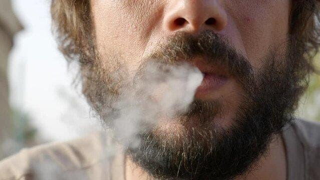 elektronik sigara travel rules and an expert answer to can i fly with an e cigarette plus battery and packing tips