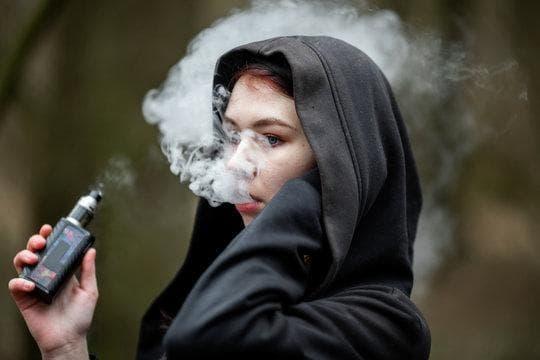 xoilac tv and who sells e cigarettes explained with buying tips, top stores and unbiased reviews